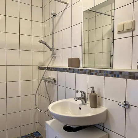 Gaestezimmer 3 - Pension Vorm Darss Apartman Hirschburg